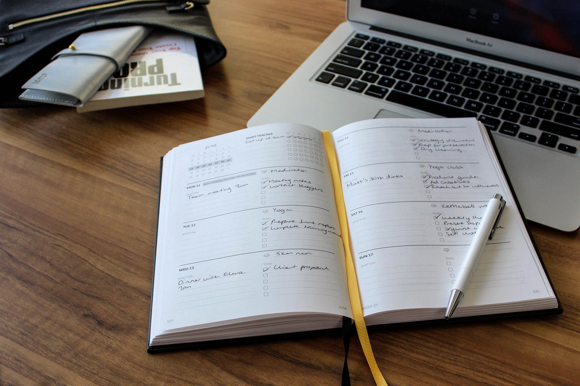 Putting Pen to Paper: 3 Powerful Reasons to Revive This Old School Habit