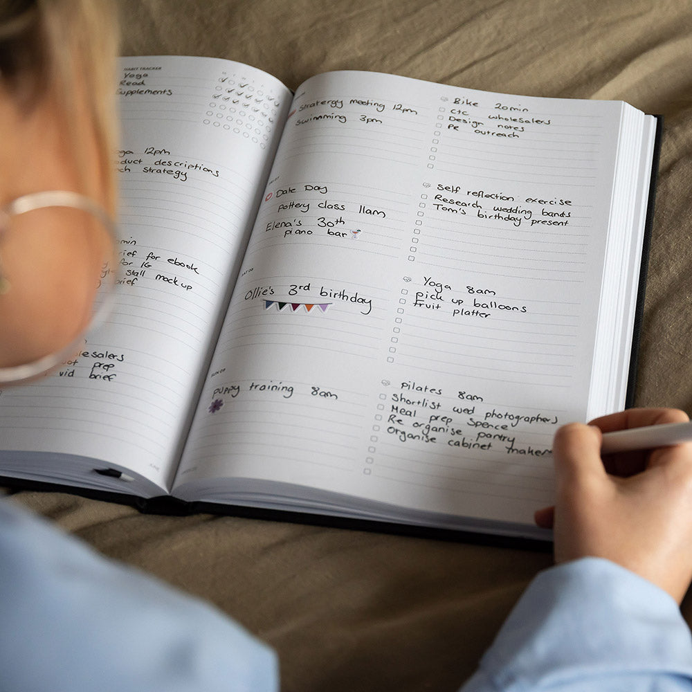 Curation 2024 Diary Planner A4